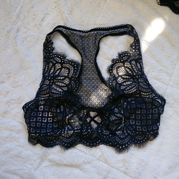 VS Dream Angels Bralette NWT - Picture 2 of 5